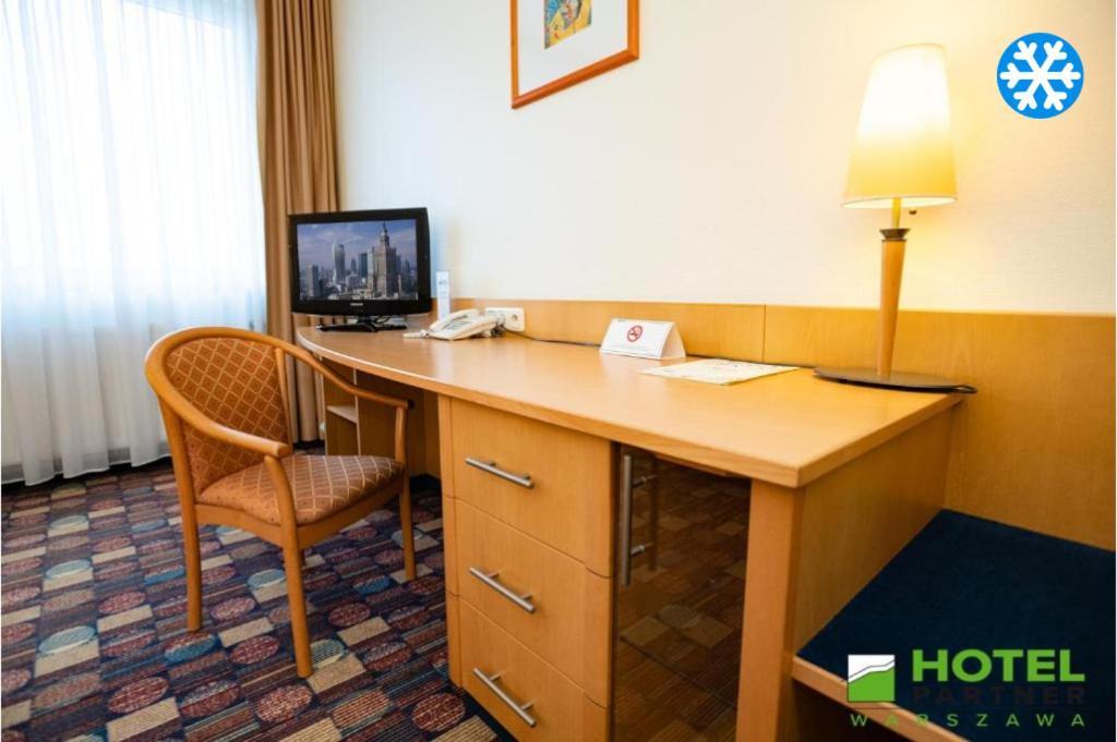 Hotel Partner Warsaw Ngoại thất bức ảnh