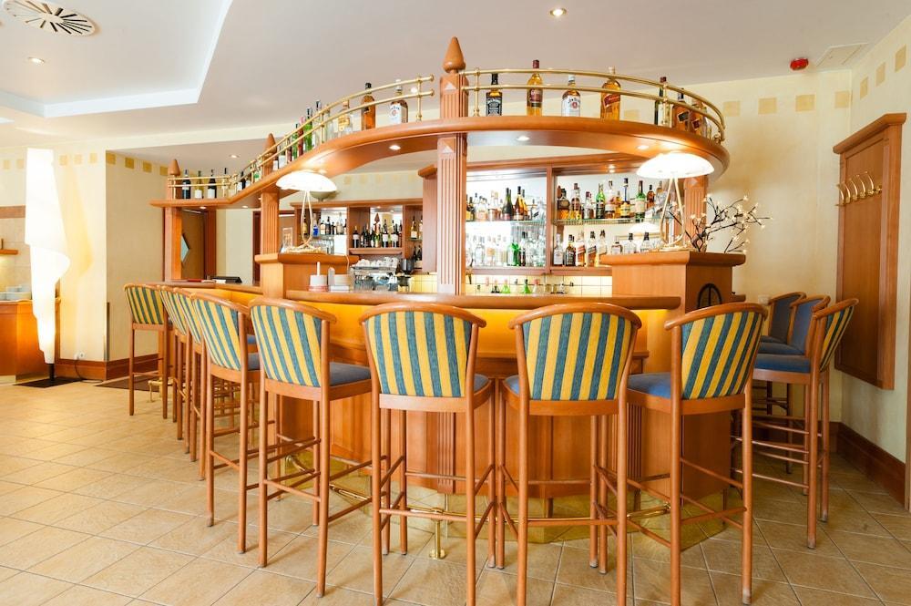 Hotel Partner Warsaw Ngoại thất bức ảnh