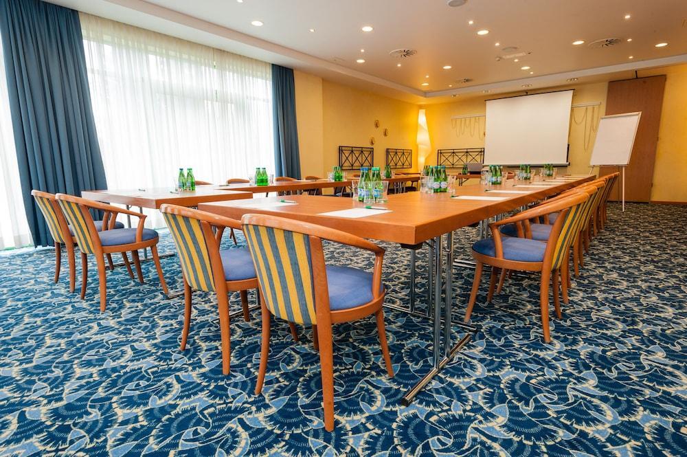 Hotel Partner Warsaw Ngoại thất bức ảnh